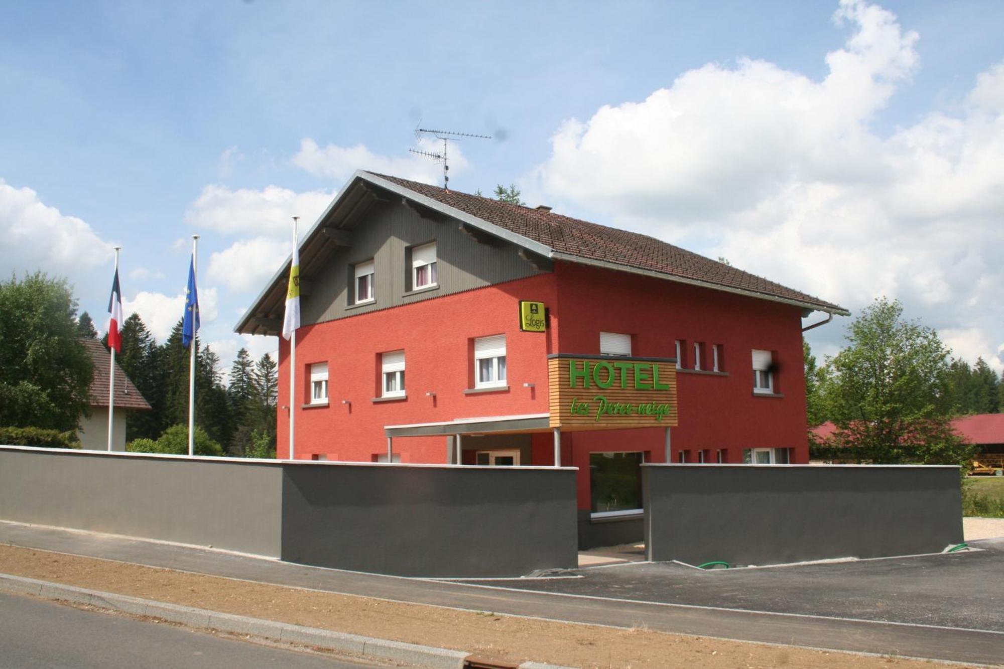 Logis Hotel & Restaurant Les Perce-Neige Bonnetage Exterior photo